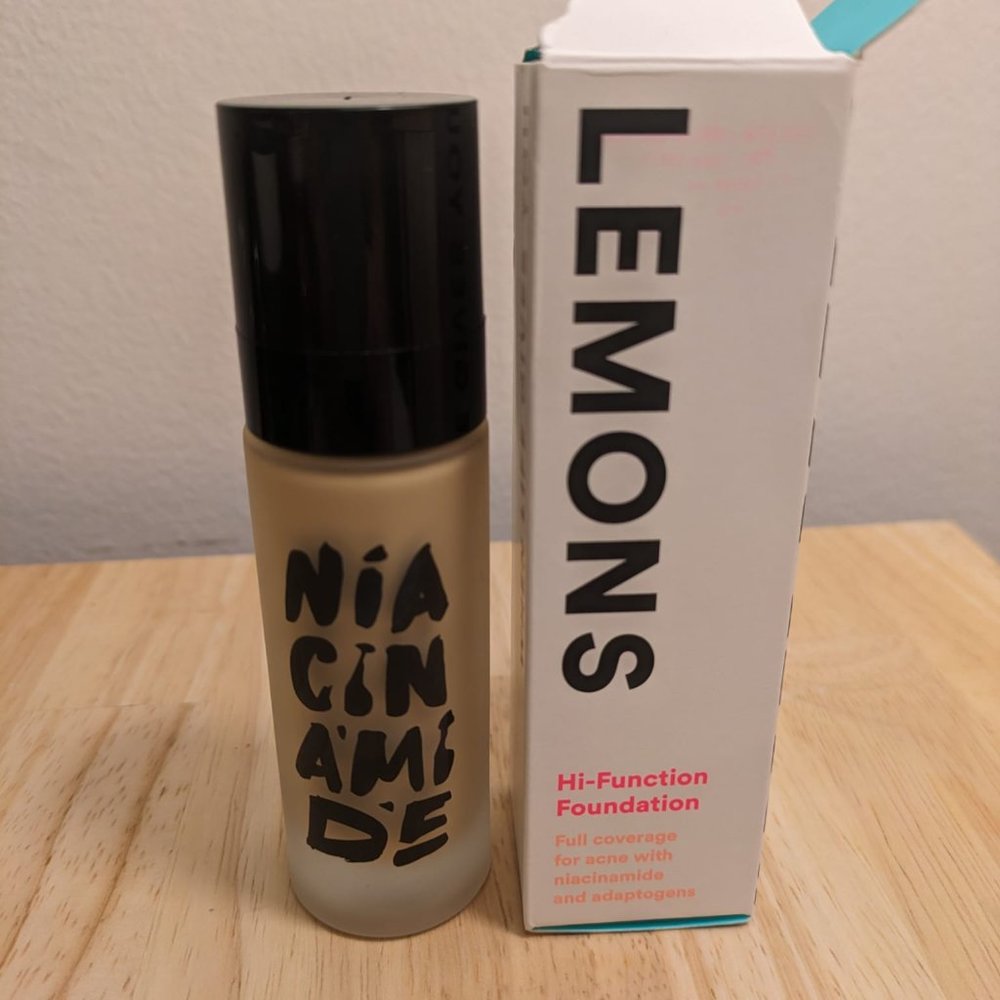 Life Gives You Lemons Hi-Function Foundation in 120-1W NEW